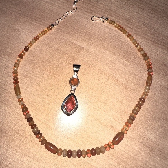 Amber and Sterling silver beaded necklace with matching pendant by Jay King - Picture 4 of 12